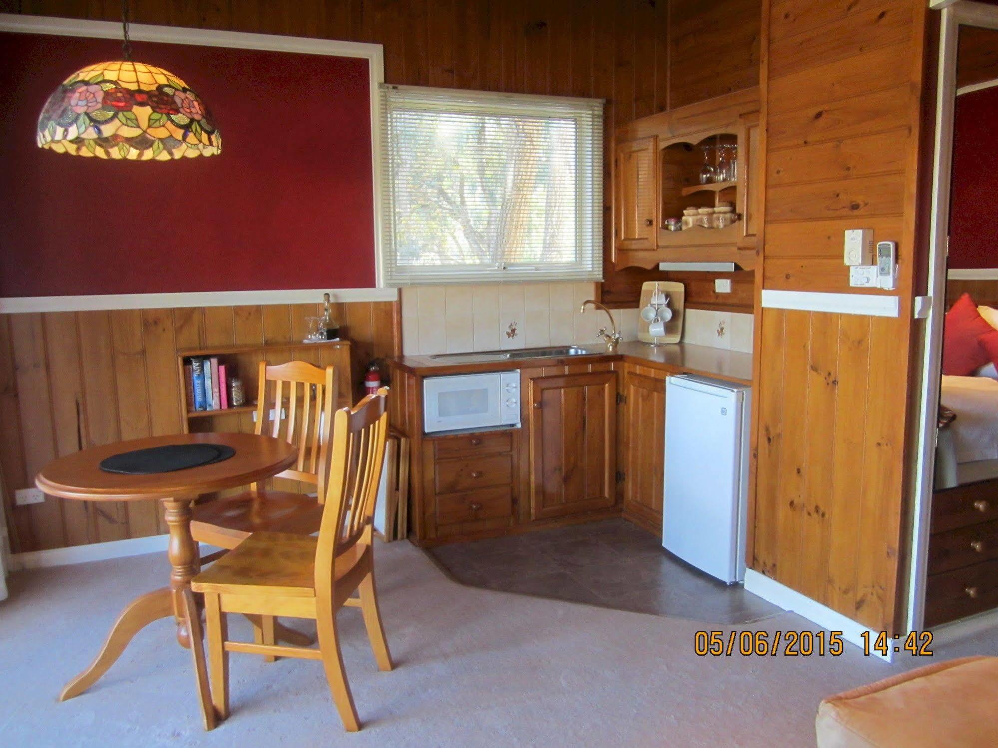 Willowlake Cottages Howqua Esterno foto