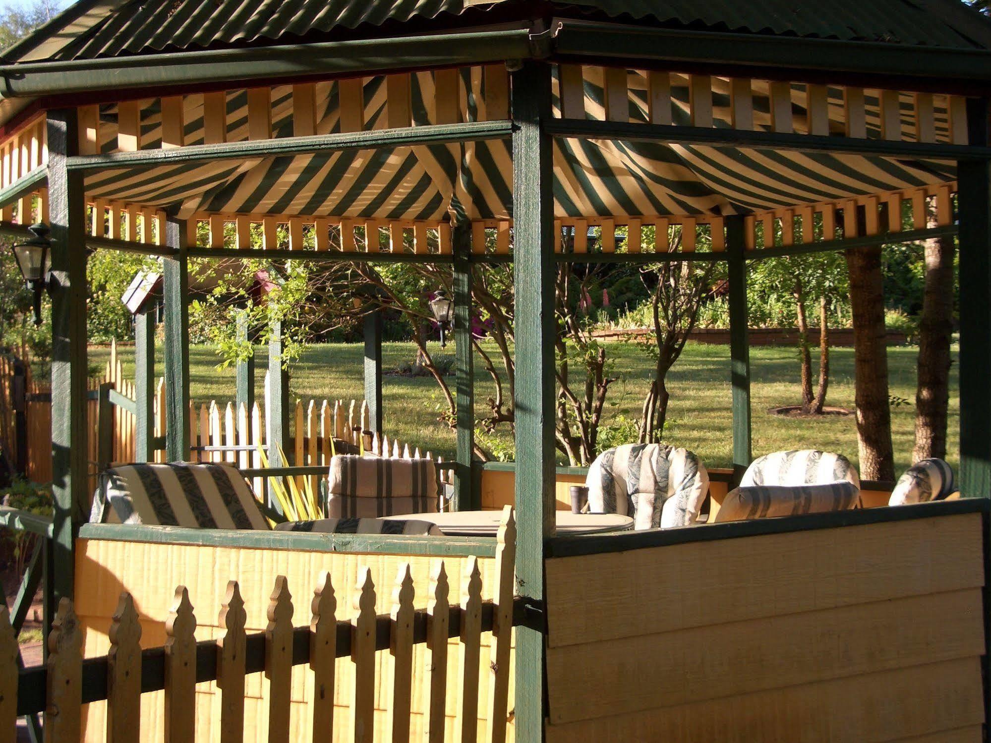 Willowlake Cottages Howqua Esterno foto